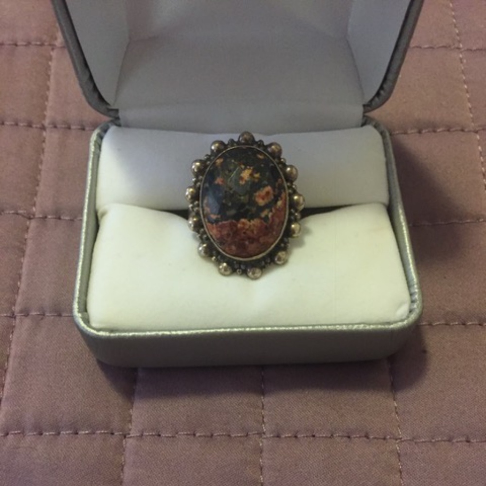 Stunning Vintage Ring